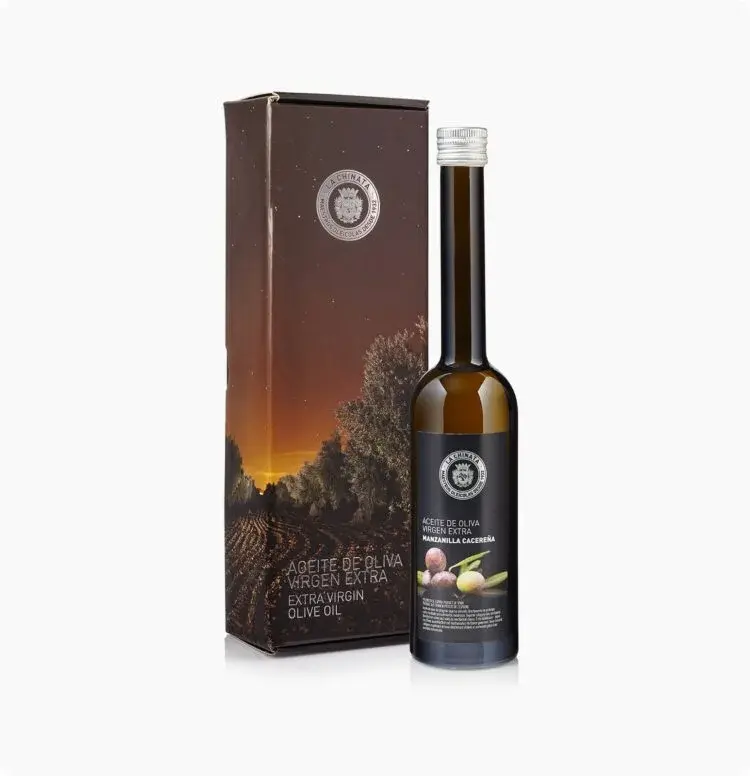 aceite-de-oliva-virgen-extra-manzanilla-cacere_a-con-estuche-la-chinata-750x776.webp